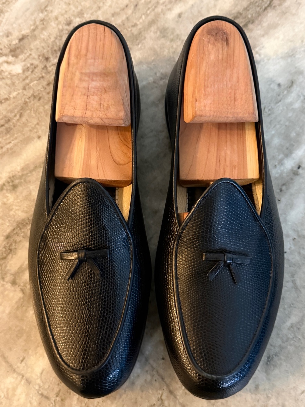 BELGIAN SHOES MR CASUAL LOAFER LIZARD BLACK SLIPPERS Sz 7 $800 BOW TIE LEATHER